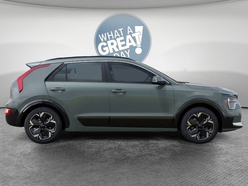 New 2026 Kia Niro Wind FWD image 7