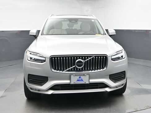 Used 2023 Volvo XC90 B5 Core w/ Climate Package AWD/4WD image 2