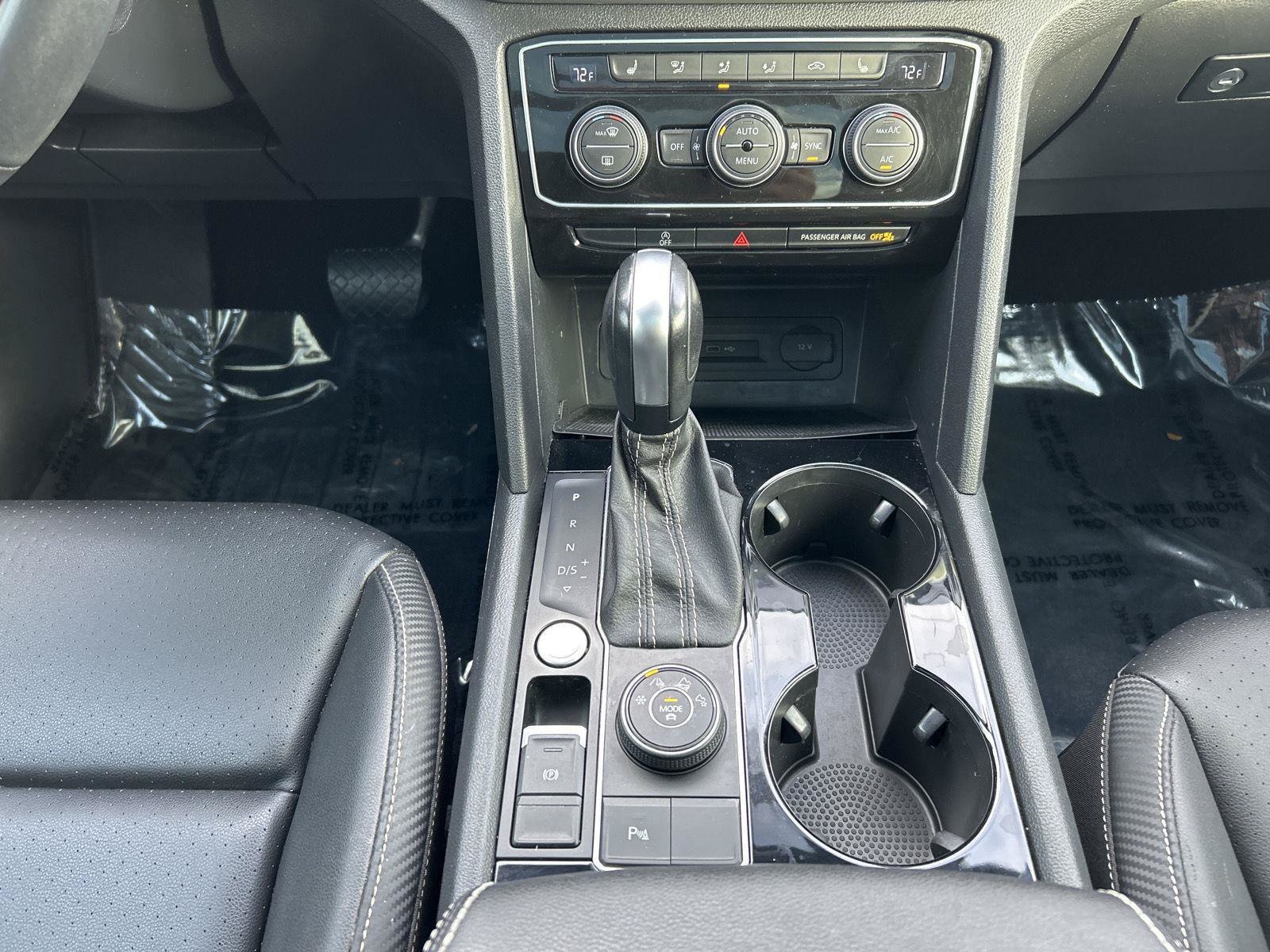 Certified 2023 Volkswagen Atlas Cross Sport SE w/ Panoramic Sunroof Package AWD/4WD image 18
