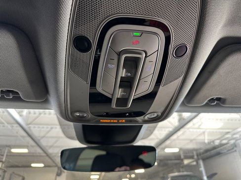 Used 2021 Audi e-tron Premium w/ Convenience Plus Package image 24