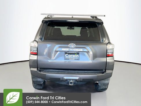 Used 2019 Toyota 4Runner SR5 AWD/4WD image 13