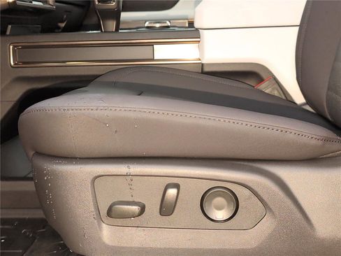 New 2025 GMC Hummer EV 2X image 10