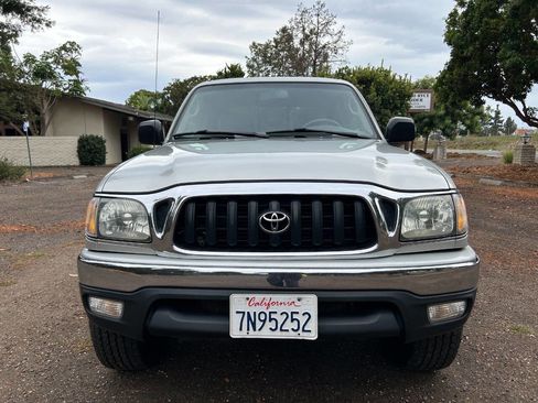 Used 2004 Toyota Tacoma PreRunner image 6