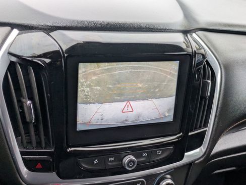 Certified 2019 Chevrolet Traverse LT image 17