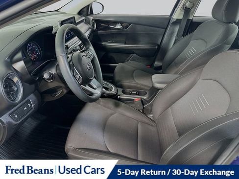 Used 2019 Kia Forte S w/ S Premium Package FWD image 10