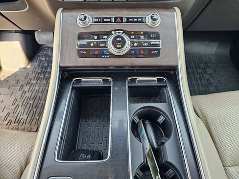 Used 2020 Lincoln Aviator Reserve w/ Equipment Group 202A AWD/4WD image 22