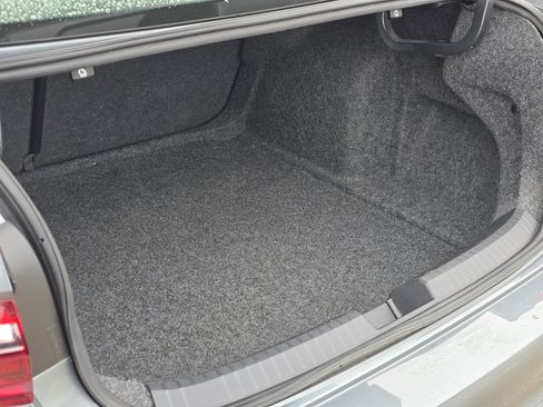 Used 2024 Volkswagen Jetta SE image 14