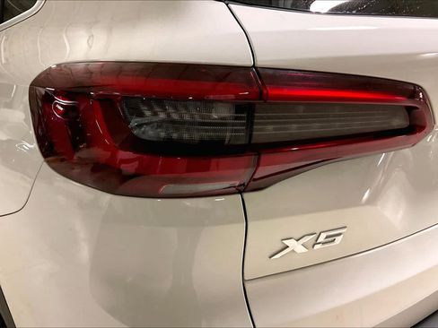 Used 2023 BMW X5 sDrive40i w/ Premium Package image 27