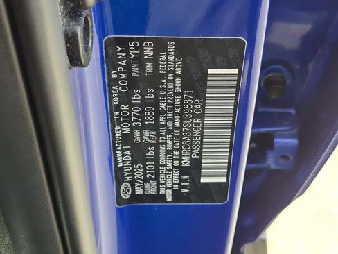 Used 2025 Hyundai Venue SEL FWD image 36