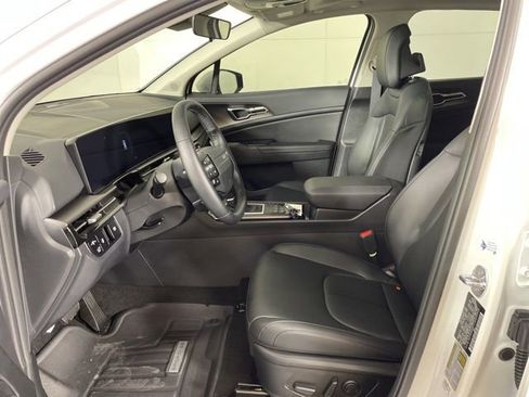 New 2026 Kia Sportage SX image 17