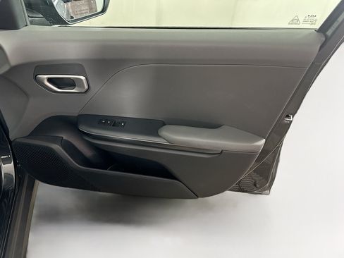 Used 2025 Kia K4 FWD image 31