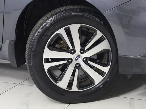 Used 2019 Subaru Outback 2.5i Limited AWD/4WD image 17