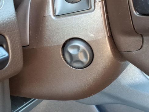 Certified 2021 GMC Yukon XL Denali w/ Denali Premium Package image 8