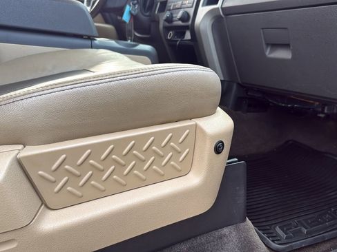 Used 2012 Ford F150 XLT w/ XLT Chrome Pkg image 22