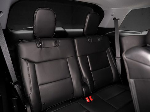 Used 2021 Ford Explorer XLT w/ Equipment Group 202A image 64