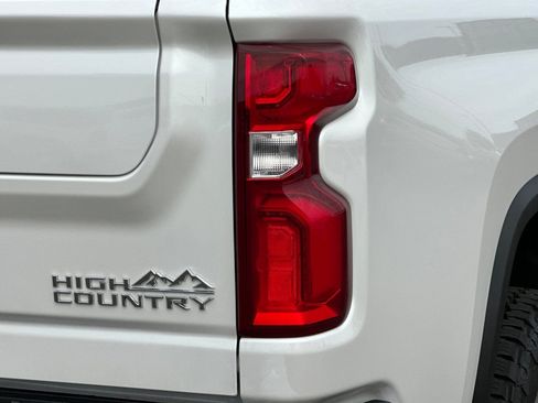 Used 2024 Chevrolet Silverado 3500 High Country w/ Technology Package AWD/4WD image 25