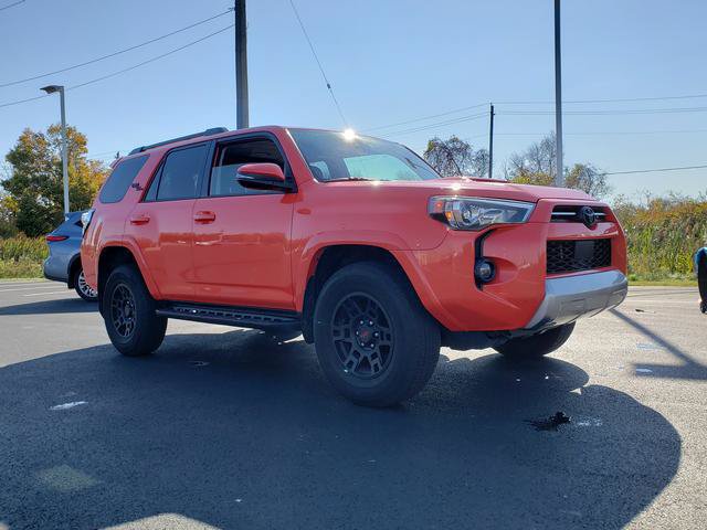 Used 2024 Toyota 4Runner TRD Off-Road Premium w/ Moonroof Package AWD/4WD image 3