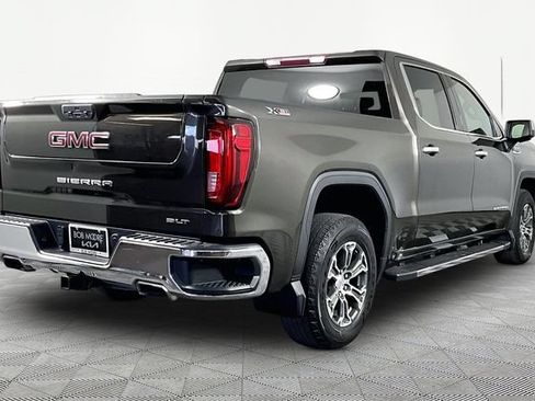 Used 2021 GMC Sierra 1500 SLT w/ X31 Off-Road Package AWD/4WD image 6