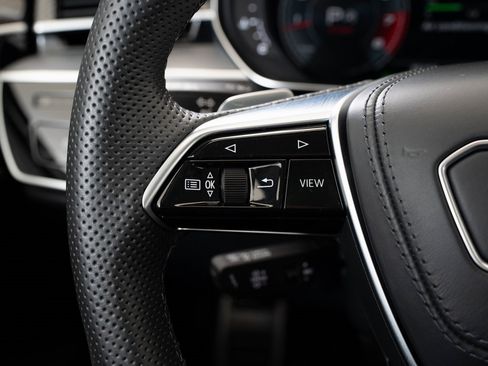 Certified 2022 Audi S8 image 27