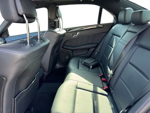 Used 2011 Mercedes-Benz E 350 Sedan image 9