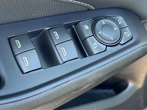 Used 2022 Chevrolet Traverse Premier w/ Redline Edition image 38