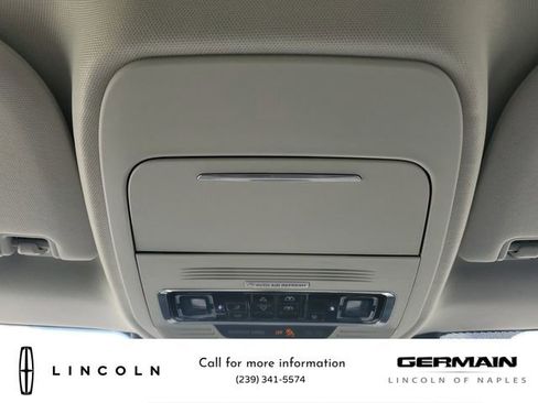 New 2025 Lincoln Navigator Reserve image 32