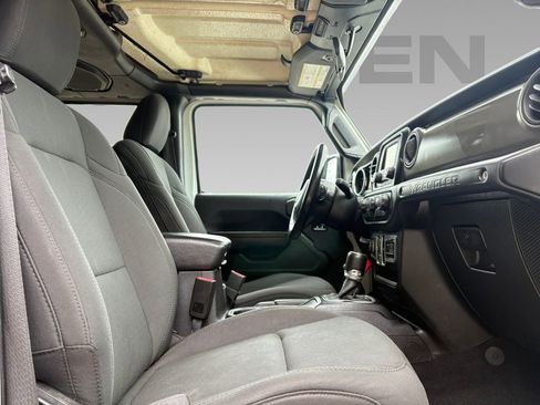 Used 2020 Jeep Wrangler Unlimited Sport S image 7