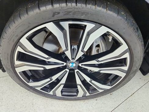 Used 2024 BMW X7 xDrive40i w/ M Sport Package image 60
