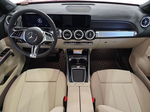 New 2026 Mercedes-Benz GLB 250 GLB 250 image 9