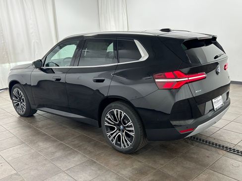 Used 2025 BMW X3 xDrive30i w/ Convenience Package image 2