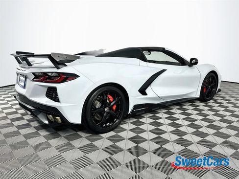 Used 2022 Chevrolet Corvette Stingray Premium Conv w/ Z51 Performance Package RWD image 7