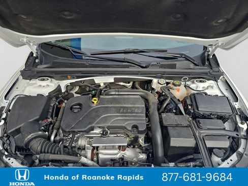 Used 2024 Chevrolet Malibu LT FWD image 20
