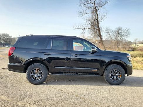 New 2026 Ford Expedition Tremor image 6