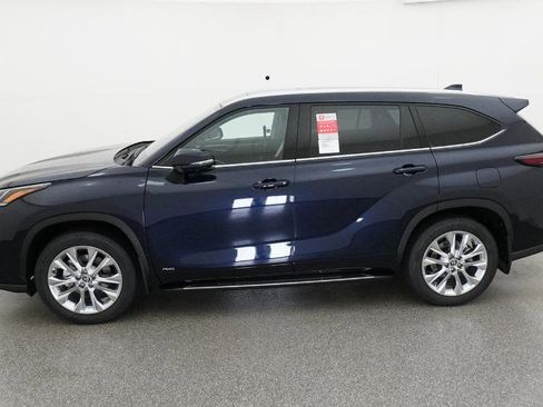 New 2026 Toyota Highlander Limited image 70