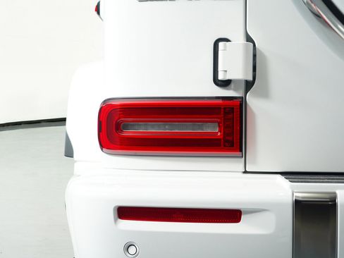 Used 2025 Mercedes-Benz G 63 AMG 4MATIC image 39