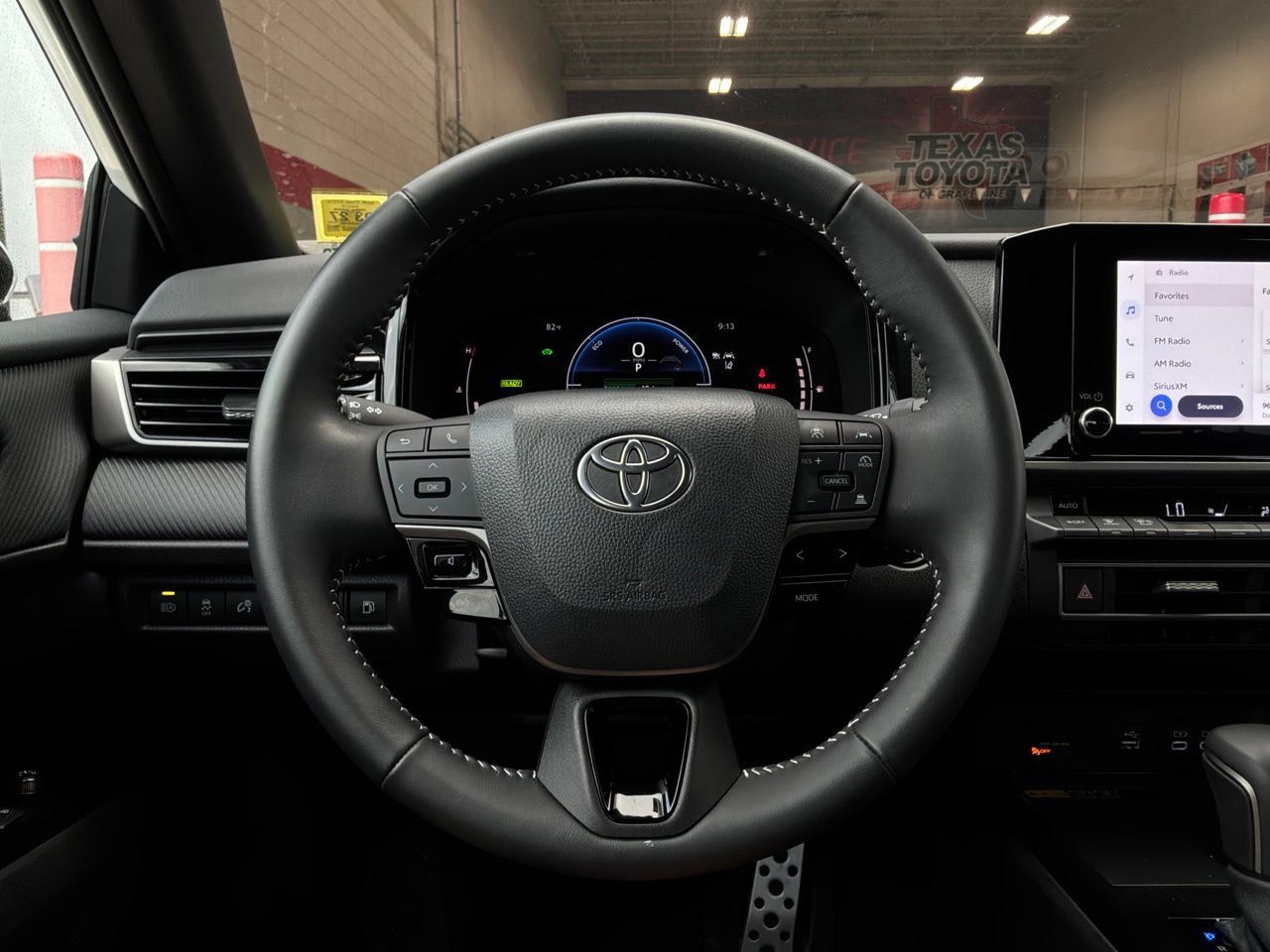 Used 2026 Toyota Camry SE FWD image 34