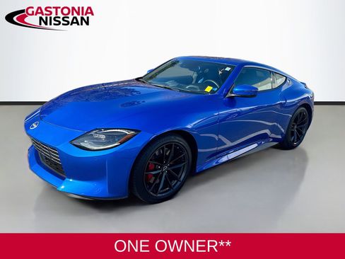 Used 2025 Nissan Z Performance w/ Floor Mat Package image 3