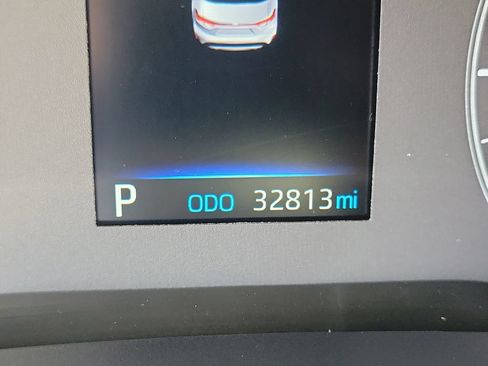 Used 2024 Toyota Corolla LE FWD image 4