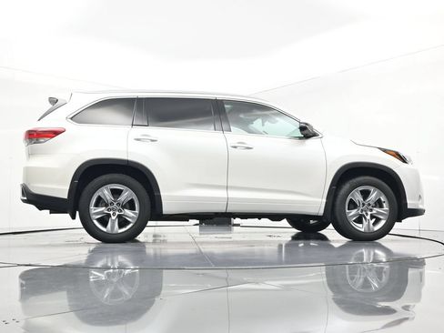 Used 2019 Toyota Highlander Limited AWD/4WD image 31