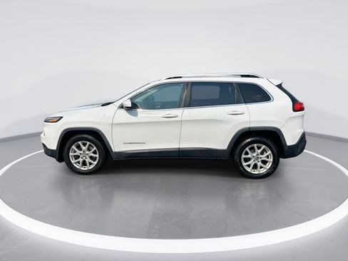 Used 2015 Jeep Cherokee Latitude FWD image 6