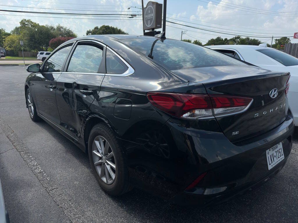 Used 2018 Hyundai Sonata SE FWD image 3