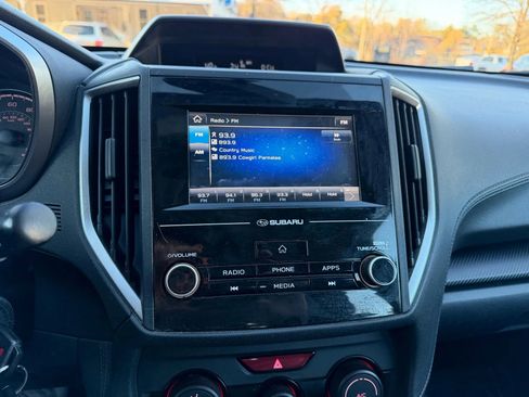 Used 2018 Subaru Impreza 2.0i Premium image 22