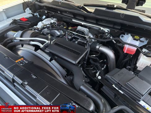 Used 2024 Chevrolet Silverado 3500 LT AWD/4WD image 14