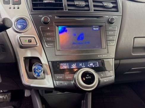 Used 2014 Toyota Prius V Three image 13