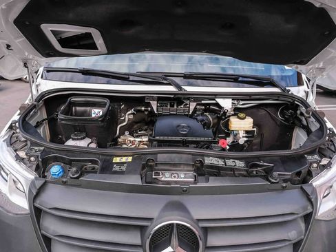 Used 2023 Mercedes-Benz Sprinter 2500 w/ Acoustic Package image 25