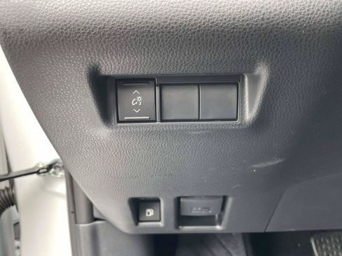Used 2026 Toyota RAV4 SE AWD/4WD image 21