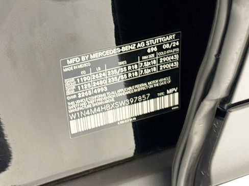 Certified 2025 Mercedes-Benz GLB 250 4MATIC image 36