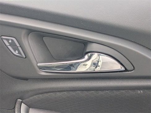 Used 2024 Chevrolet Malibu LT image 33