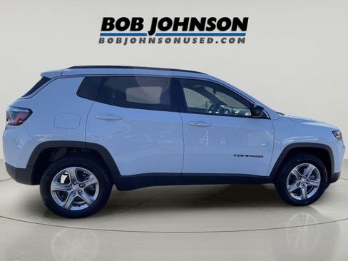 Used 2023 Jeep Compass Latitude w/ Convenience Group AWD/4WD image 8