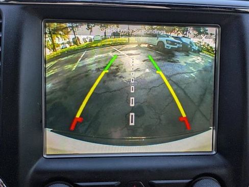 Used 2018 Jeep Grand Cherokee Altitude RWD image 10